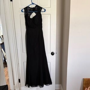DaVinci Black Lace-Back Formal Gown